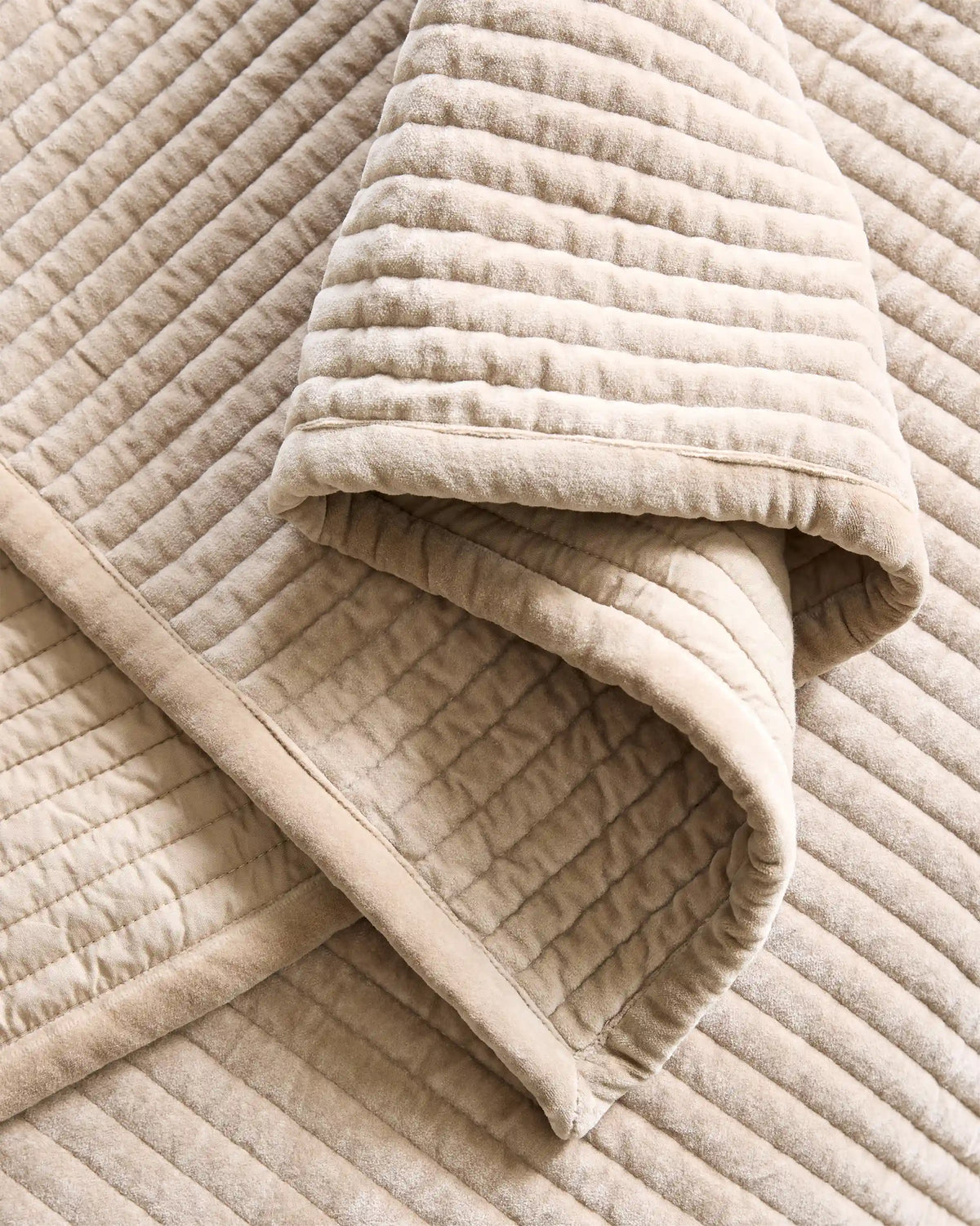 Cotton Velvet Vertical Channel Quilt Set