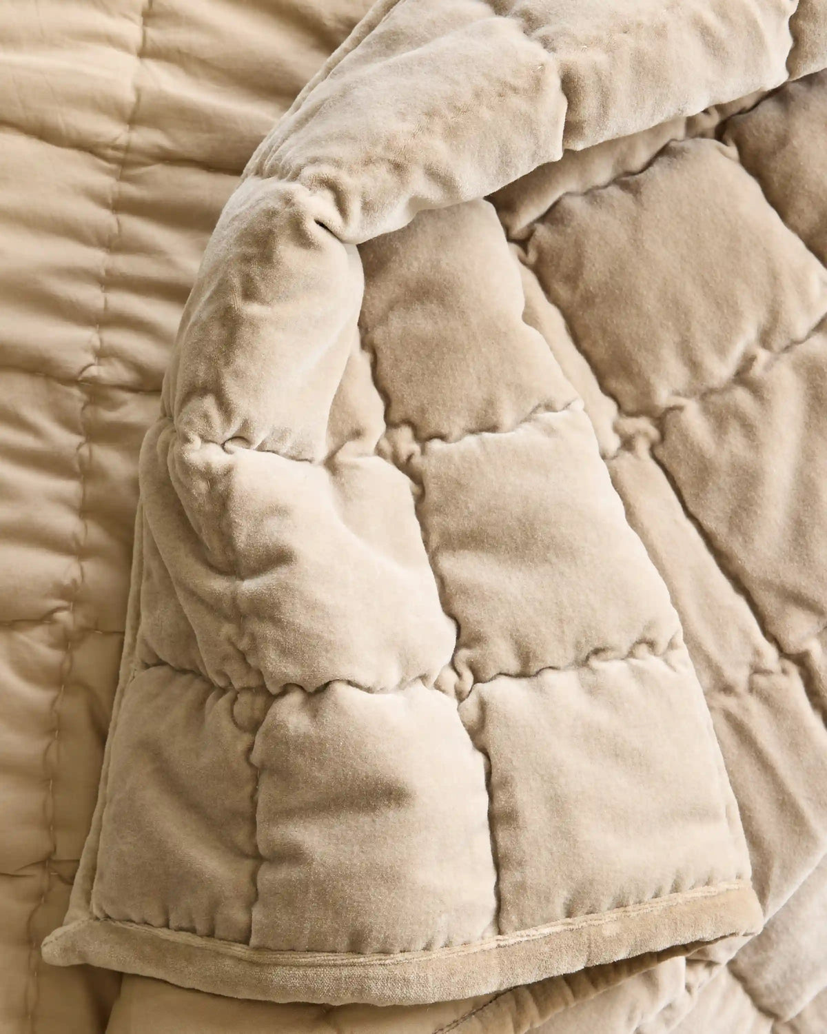 Cotton Velvet Box Quilt Set