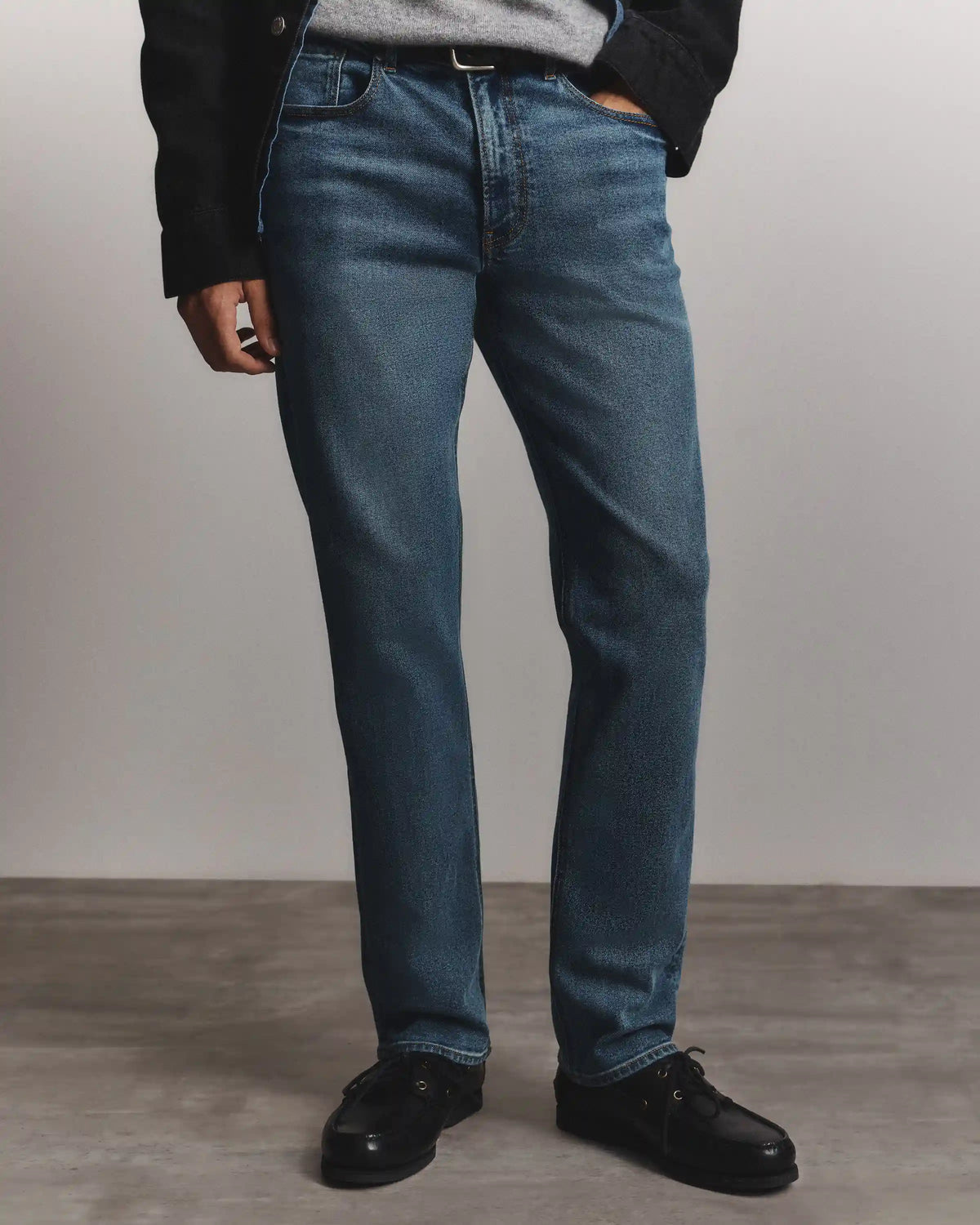 Warren Stretch Straight Jeans