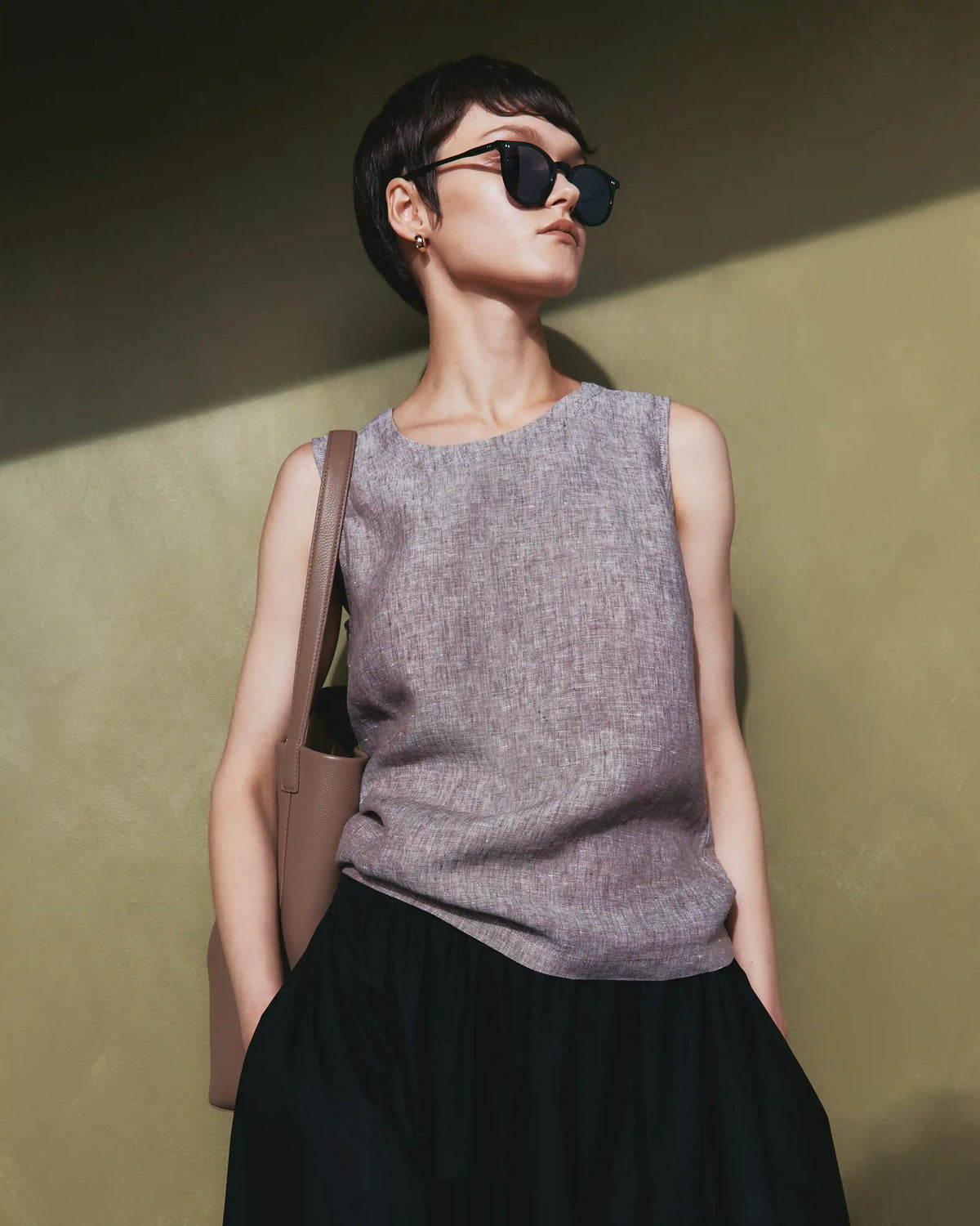 100% European Linen Tank