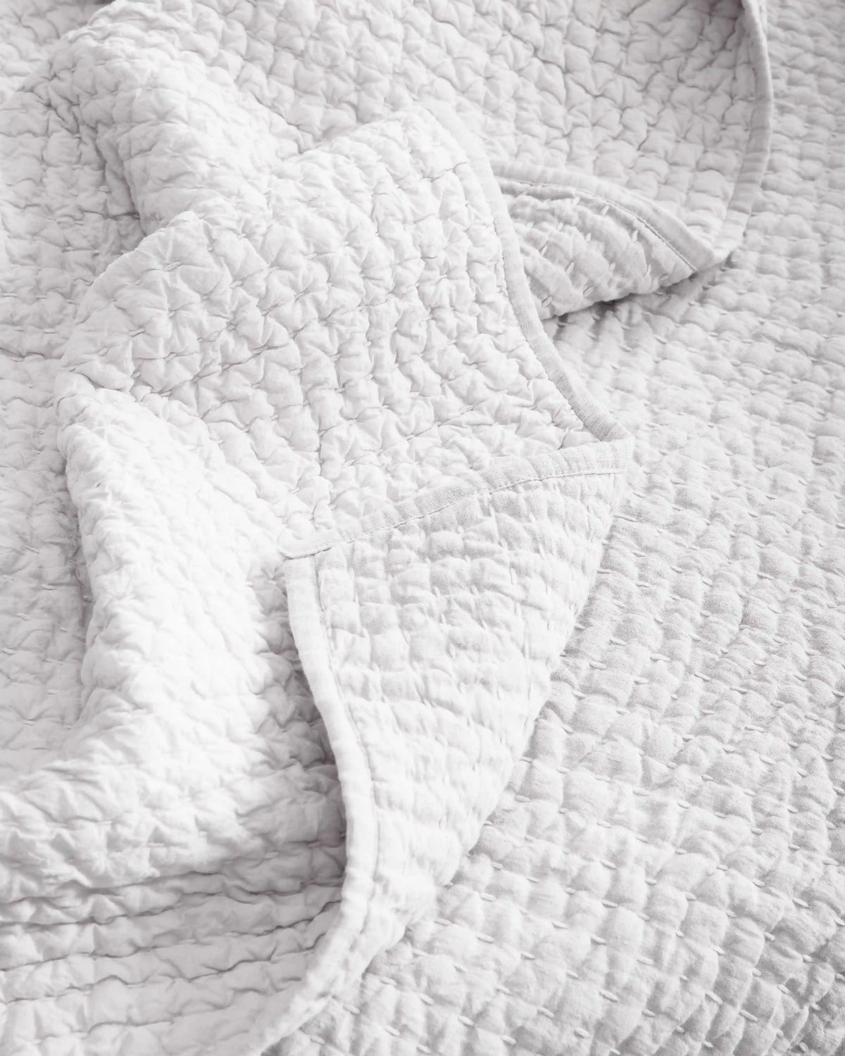 European Linen Cotton Stitch Quilt