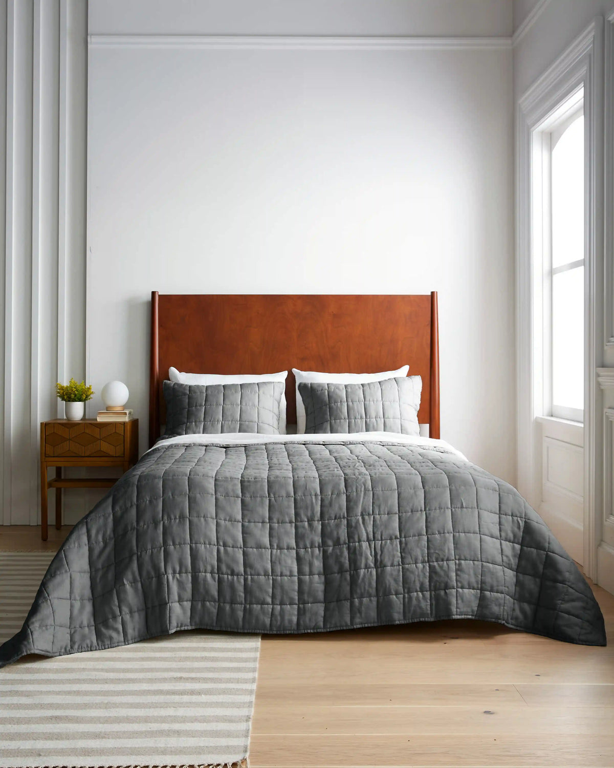 European Linen Box Quilt Set