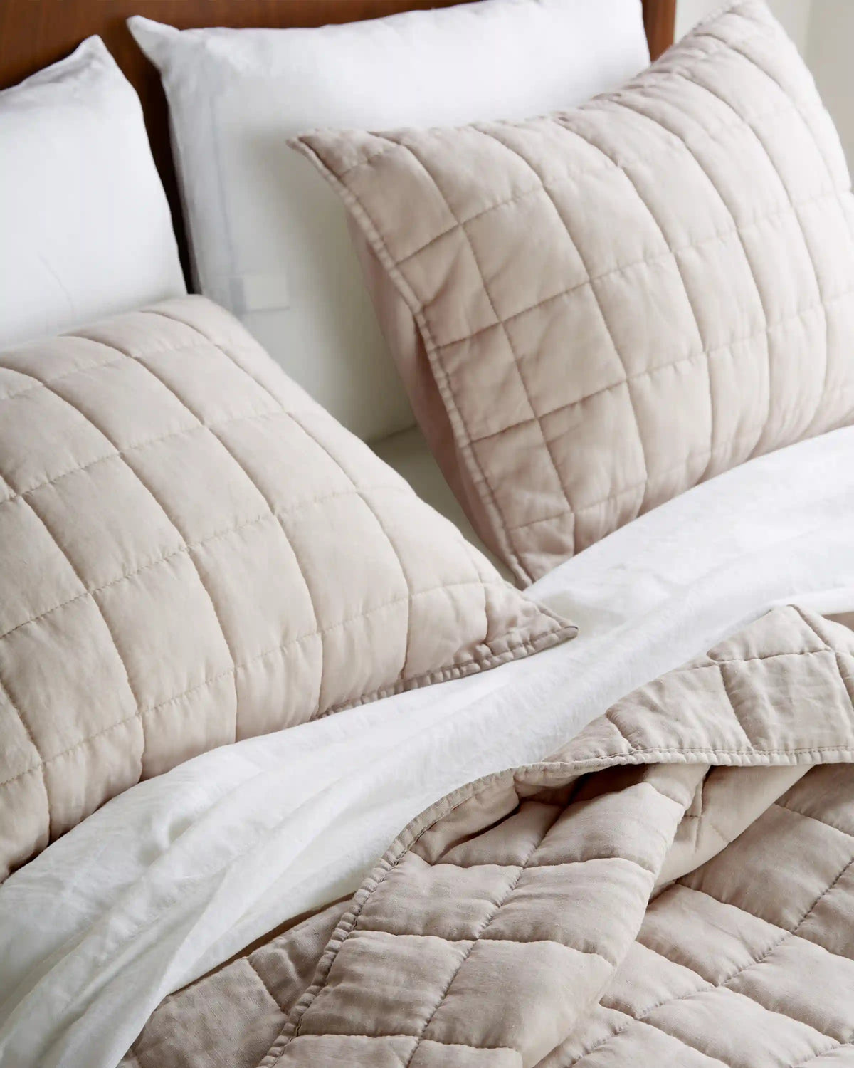 European Linen Box Quilt Set