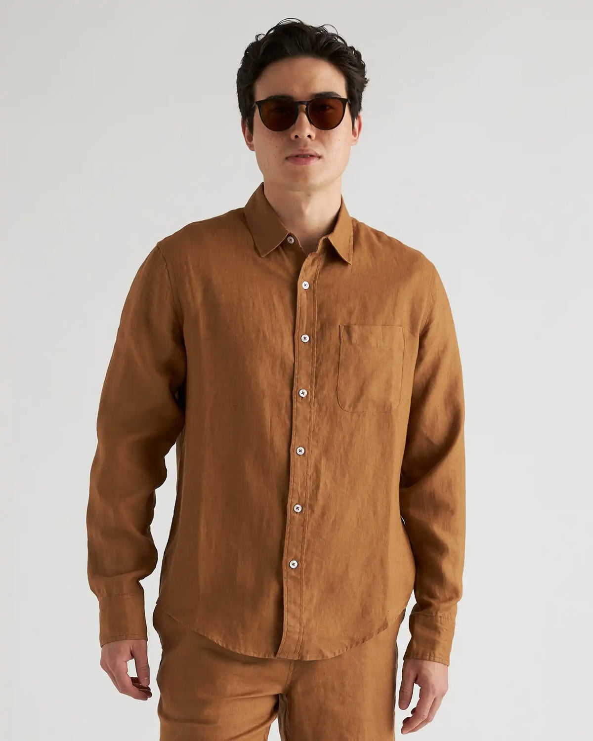 100% European Linen Relaxed Long Sleeve Pocket Shirt