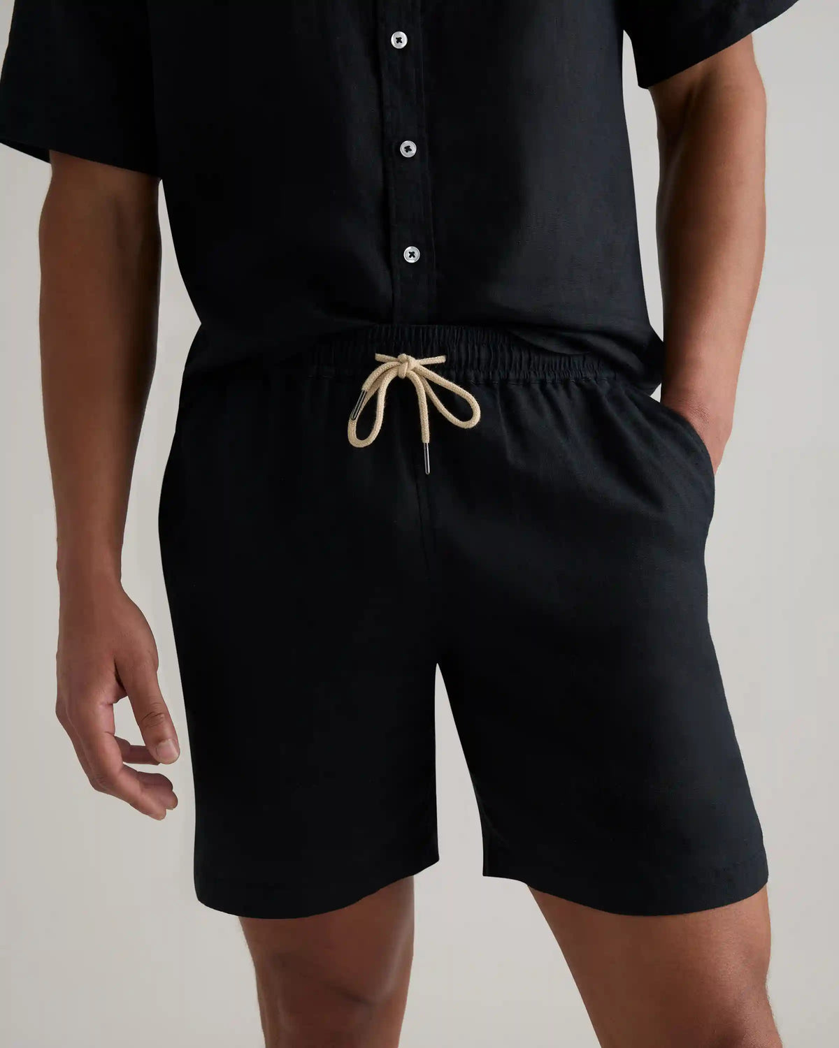 100% European Linen Drawstring Beach Shorts - 7"