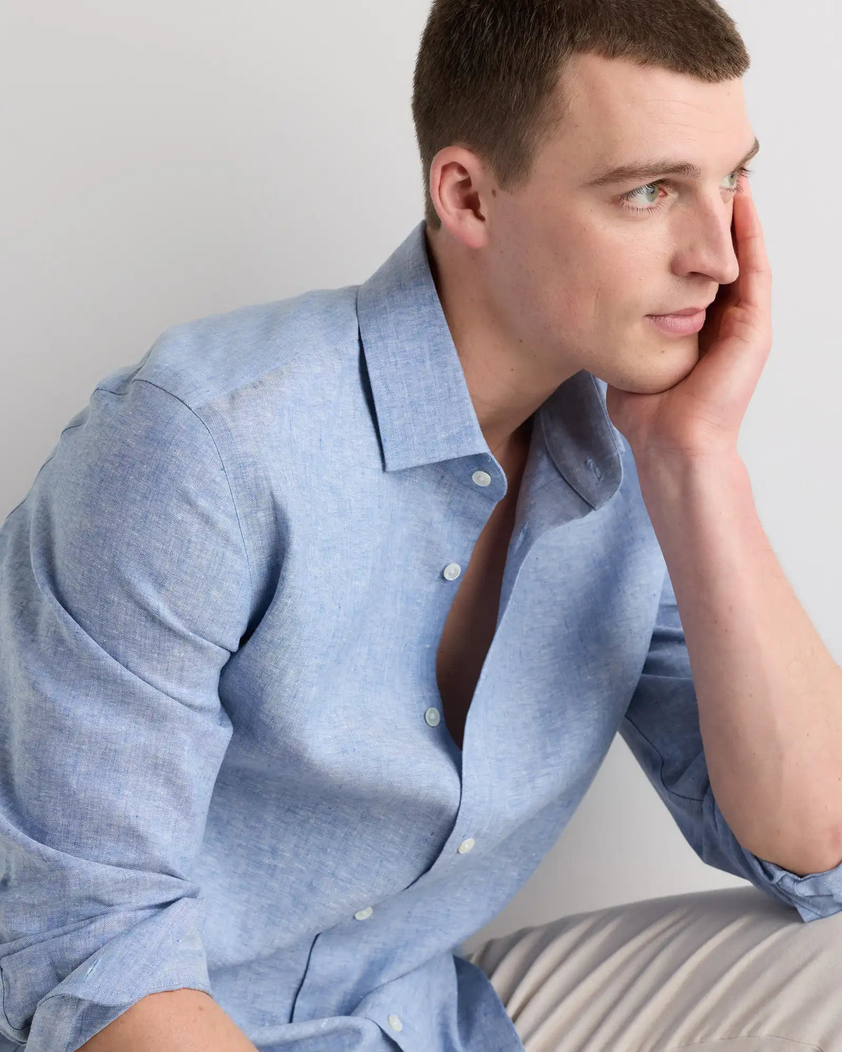 100% European Linen Wrinkle-Resistant Dress Shirt