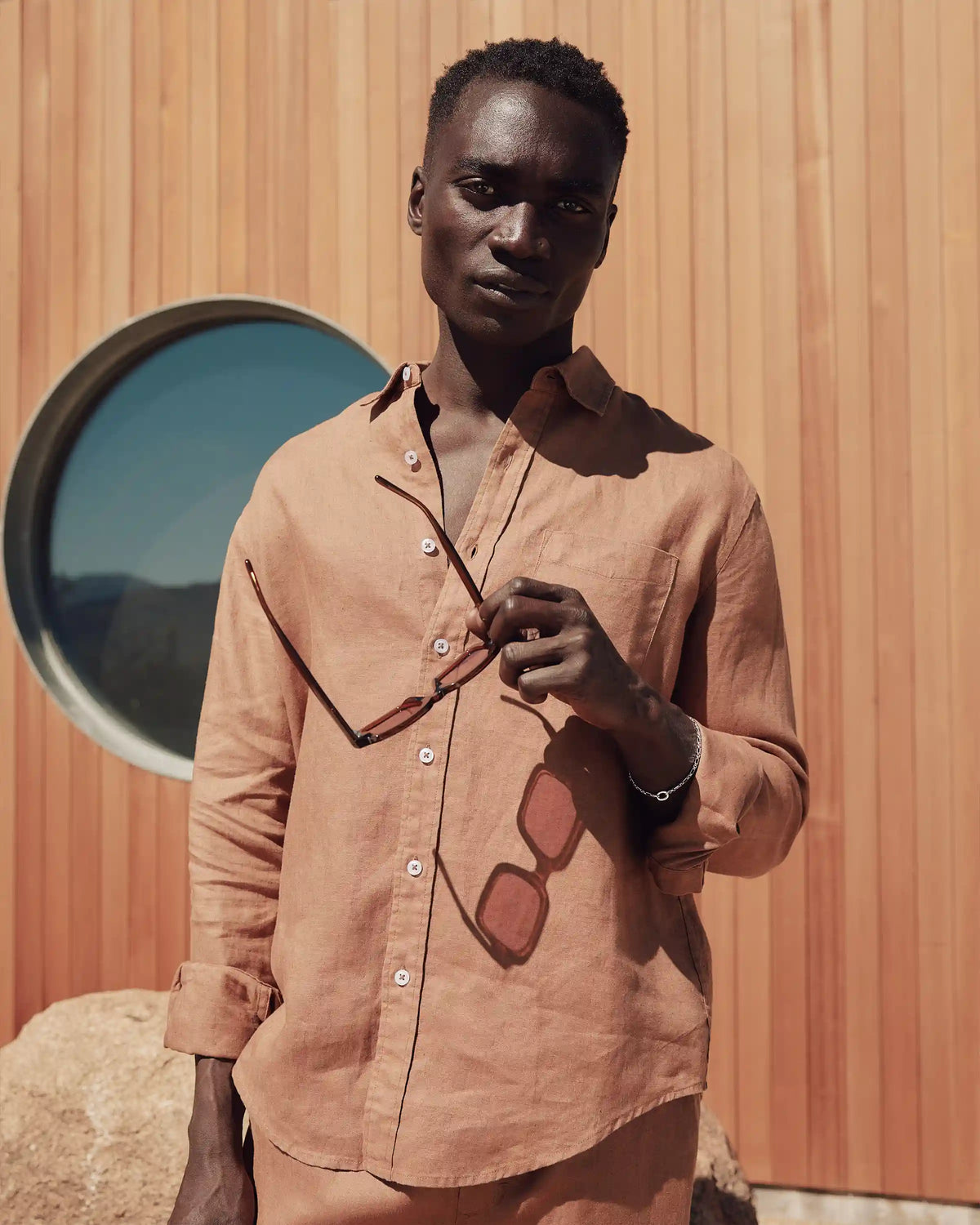 100% European Linen Relaxed Long Sleeve Pocket Shirt