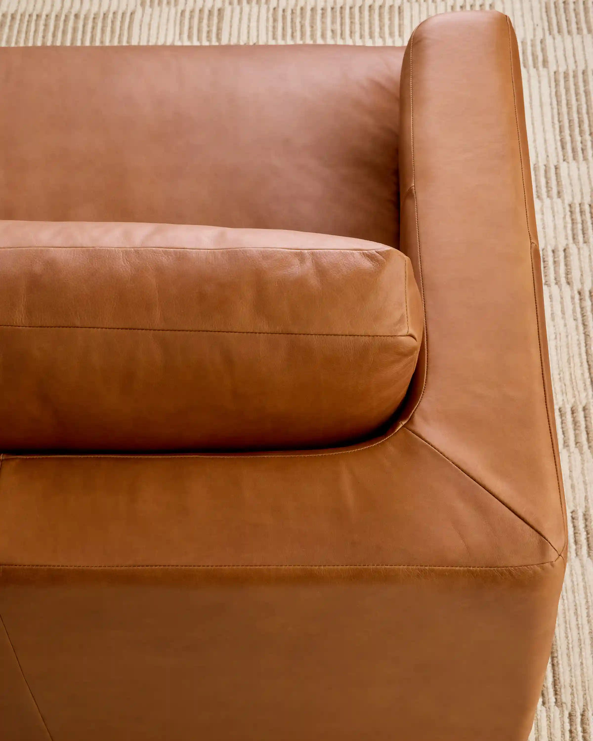 Sierra Curved Arm Chaise Sectional in Leather