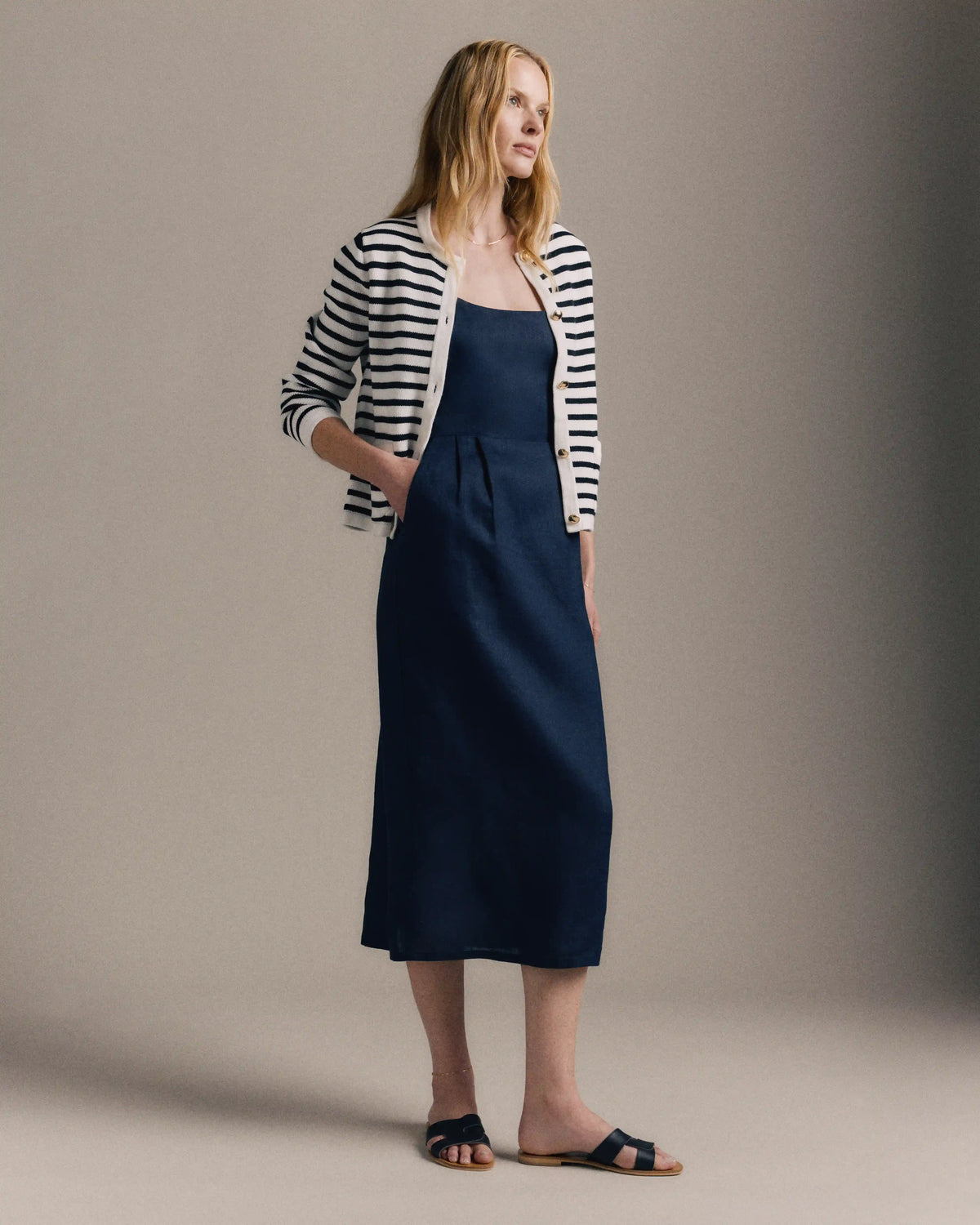 100% European Linen Scoop Neck Midi Dress