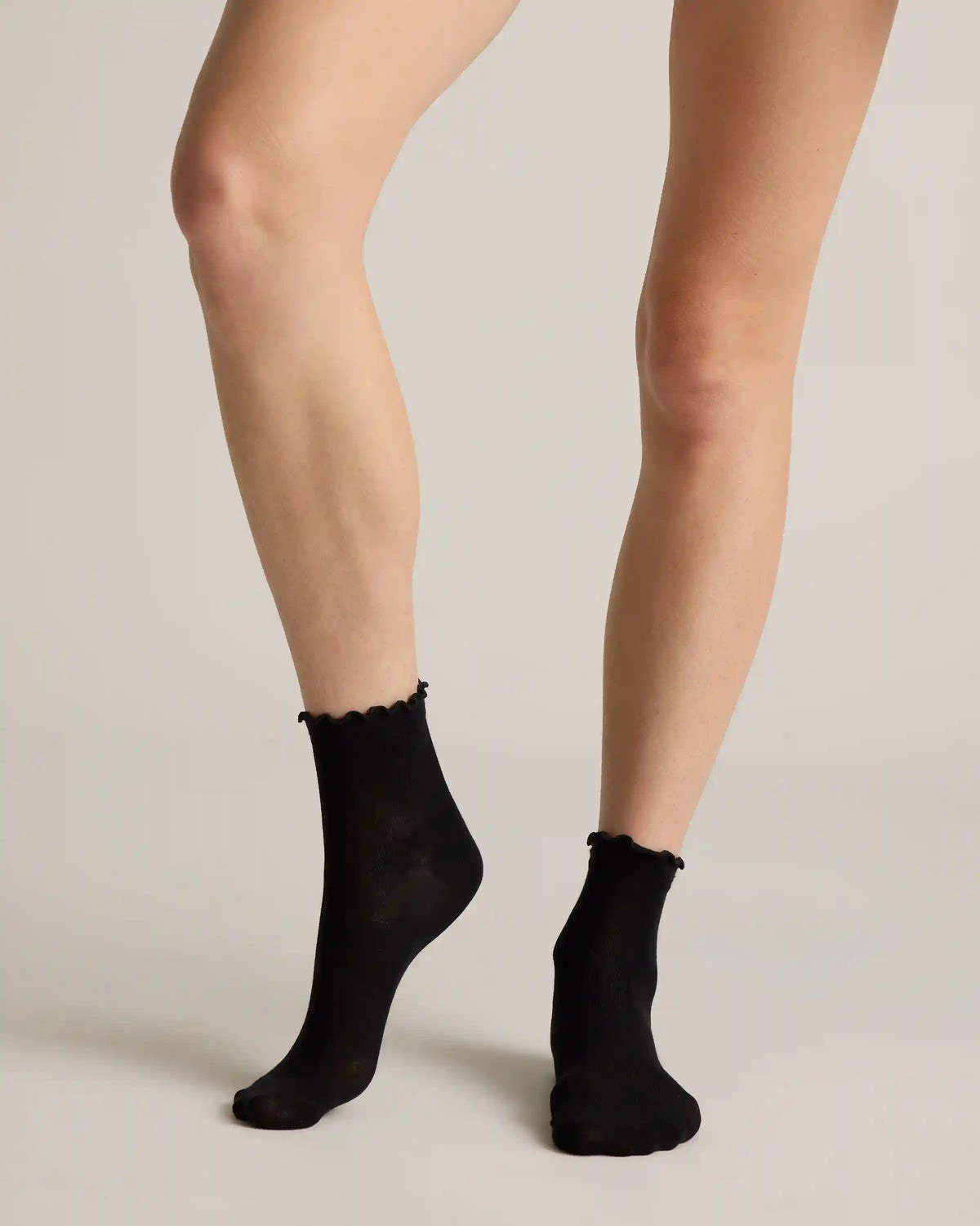 Everyday Lightweight Cotton Ruffle Quarter Crew Sock (4-pack)