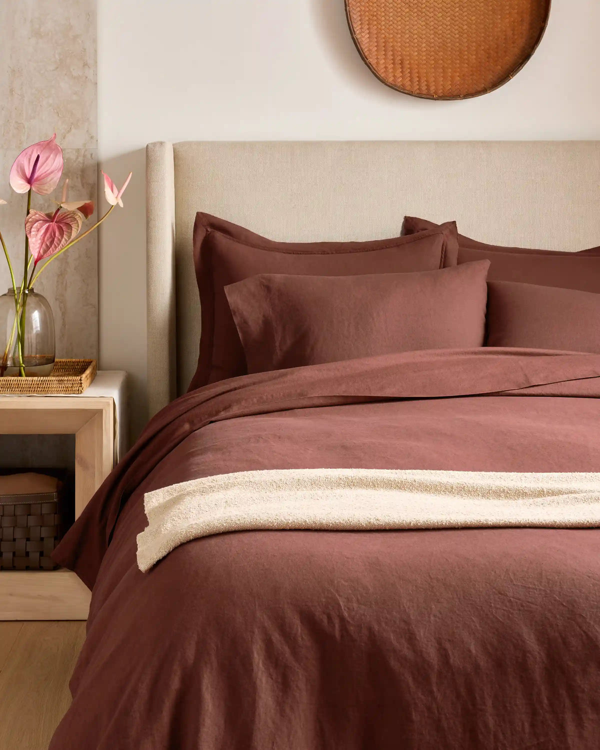 European Linen Double Flange Deluxe Bedding Bundle