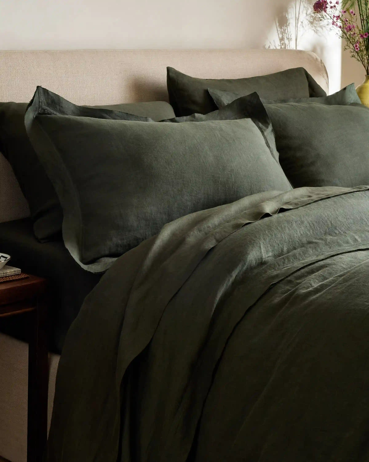 European Linen Double Flange Deluxe Bedding Bundle