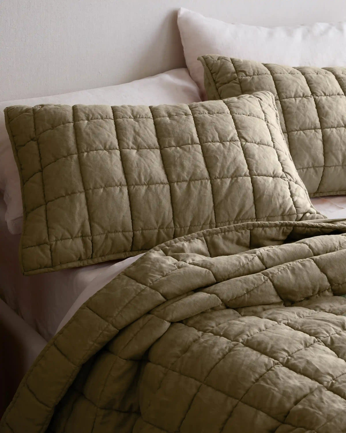European Linen Box Quilted Sham Set