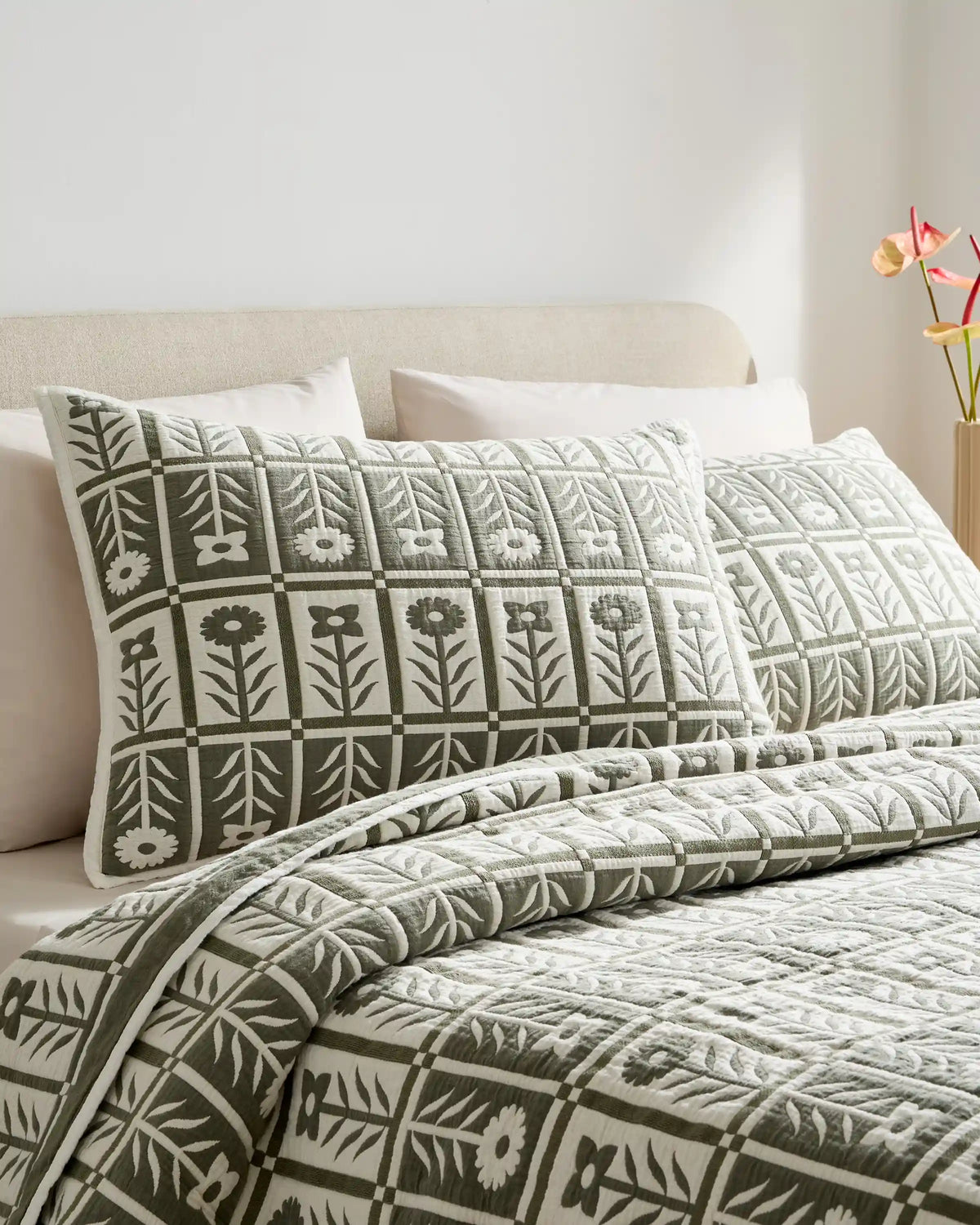 Organic Cotton Jacquard Floral Coverlet Set