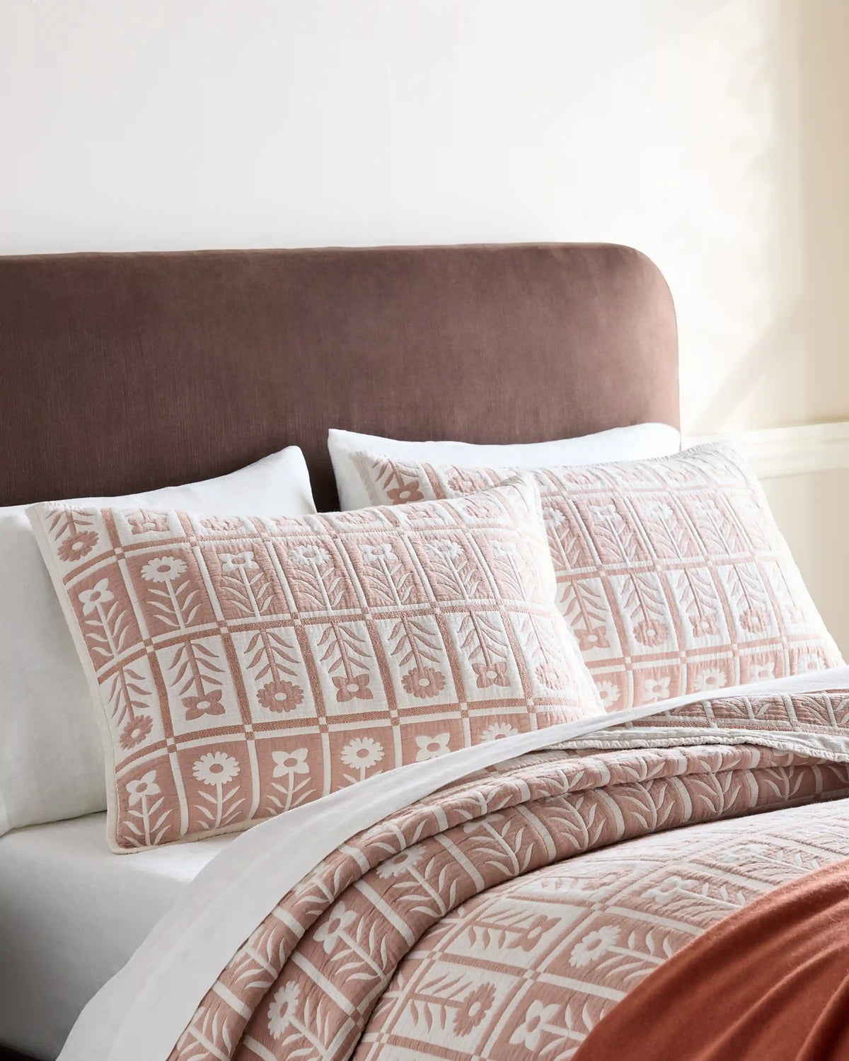 Organic Cotton Jacquard Floral Coverlet Set
