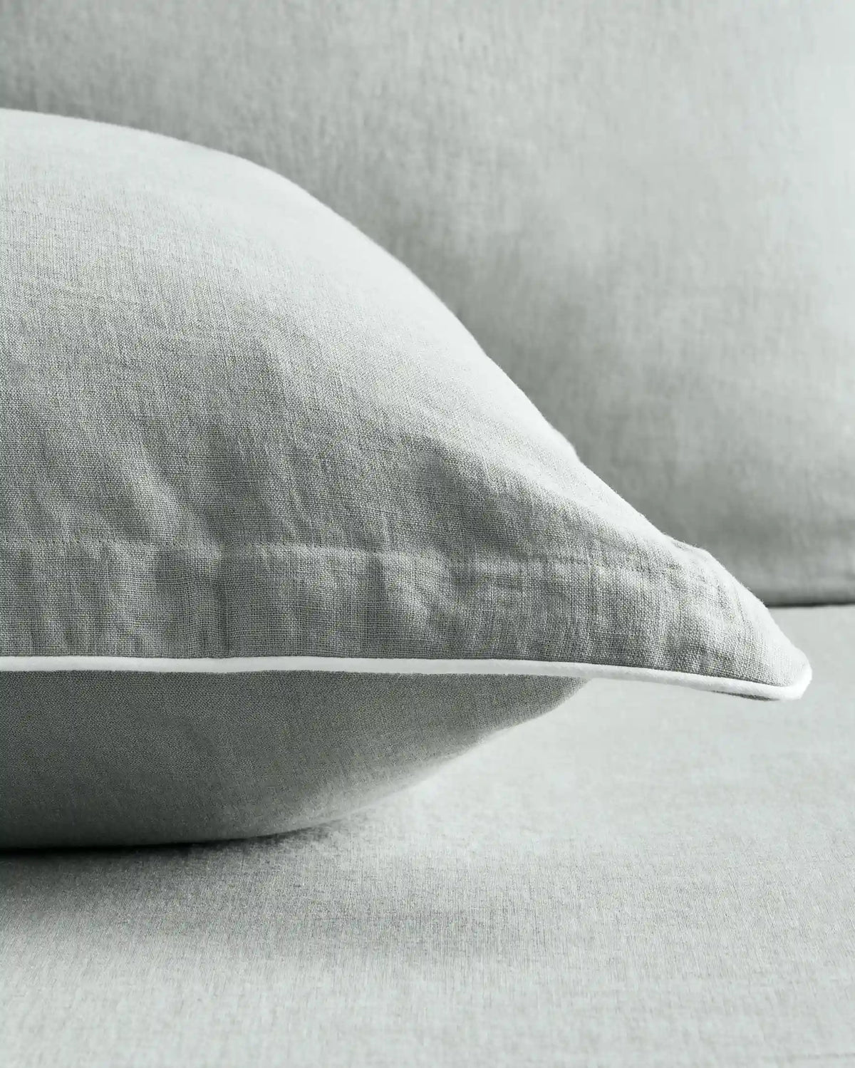 European Linen Piped Euro Sham