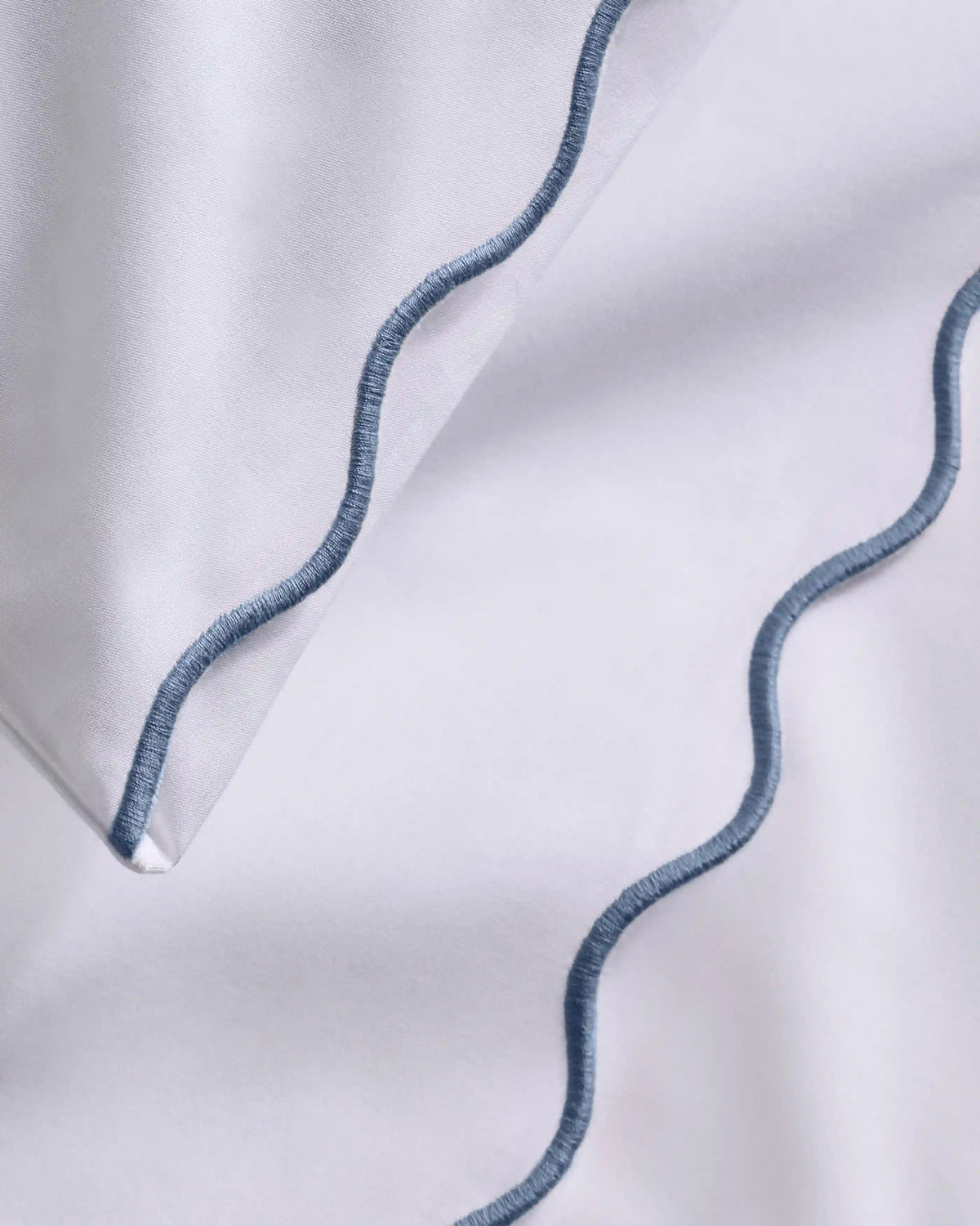 Organic Crisp Percale Scallop Sheet Set