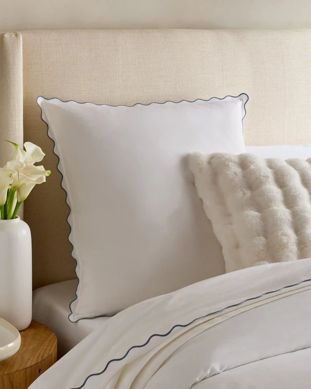 Organic Crisp Percale Scallop Euro Sham