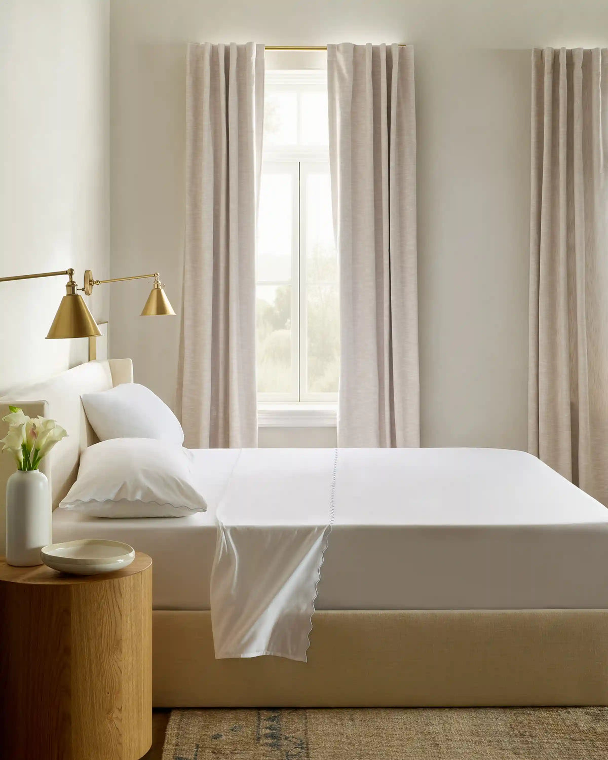 Organic Crisp Percale Scallop Pillowcase Set