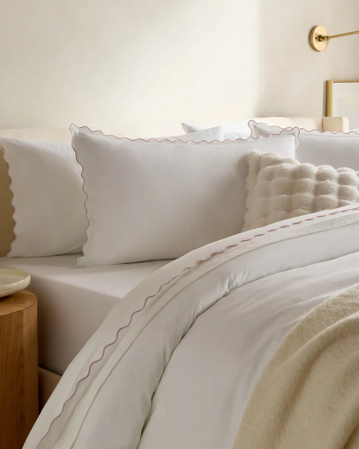 Organic Crisp Percale Scallop Duvet Cover Set