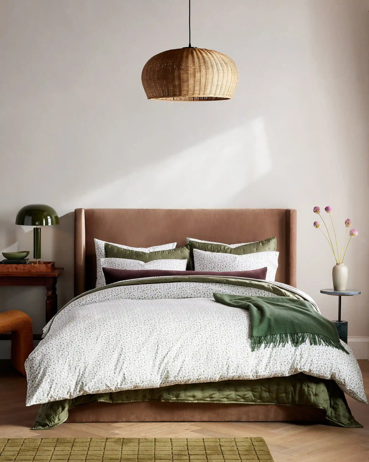 Organic Crisp Percale Floral Deluxe Bedding Bundle