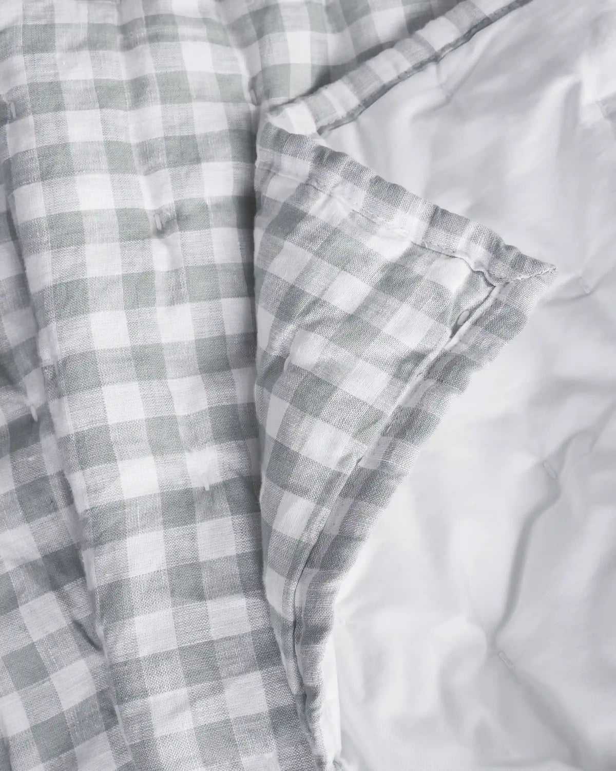 European Linen Patterned Quilt