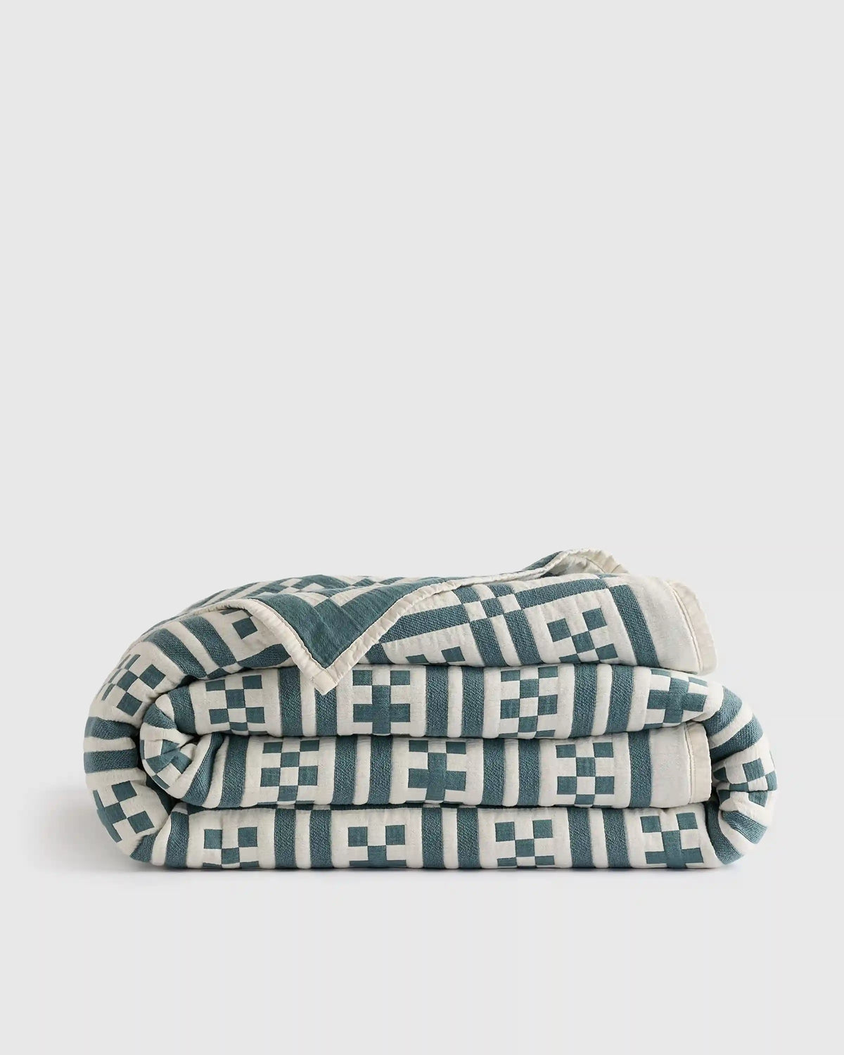 Organic Cotton Jacquard Geo Coverlet