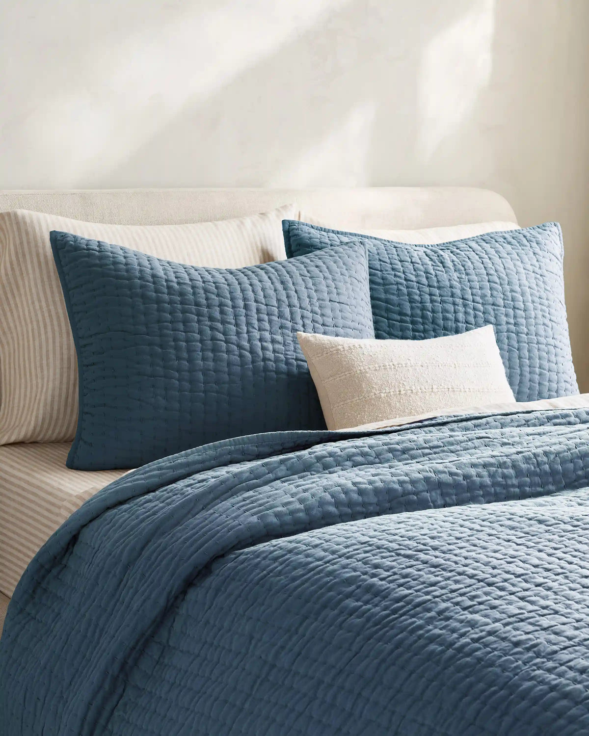 European Linen Cotton Stitch Quilt