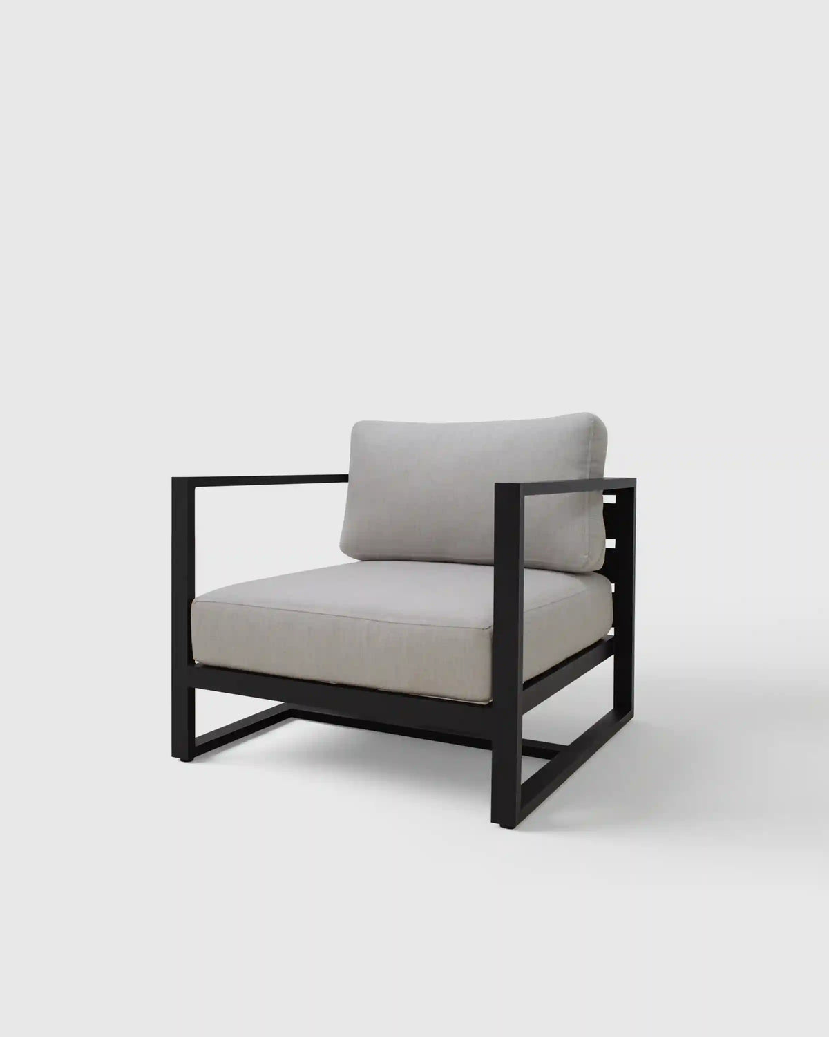 Linear Aluminum Outdoor Lounge Chair
