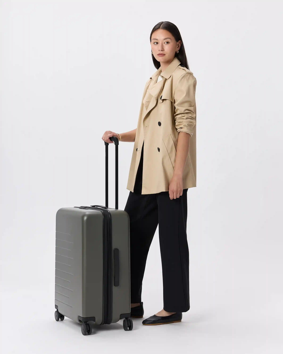 Expandable Medium Check-In Suitcase