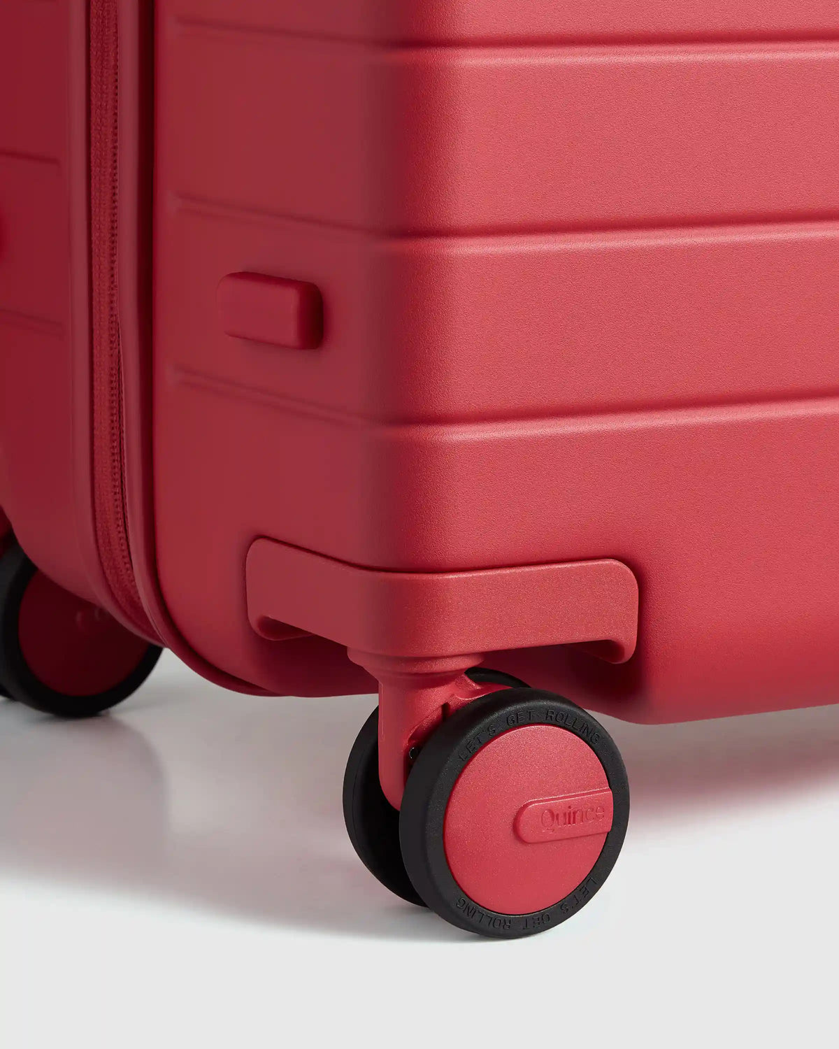 Expandable Medium Check-In Suitcase