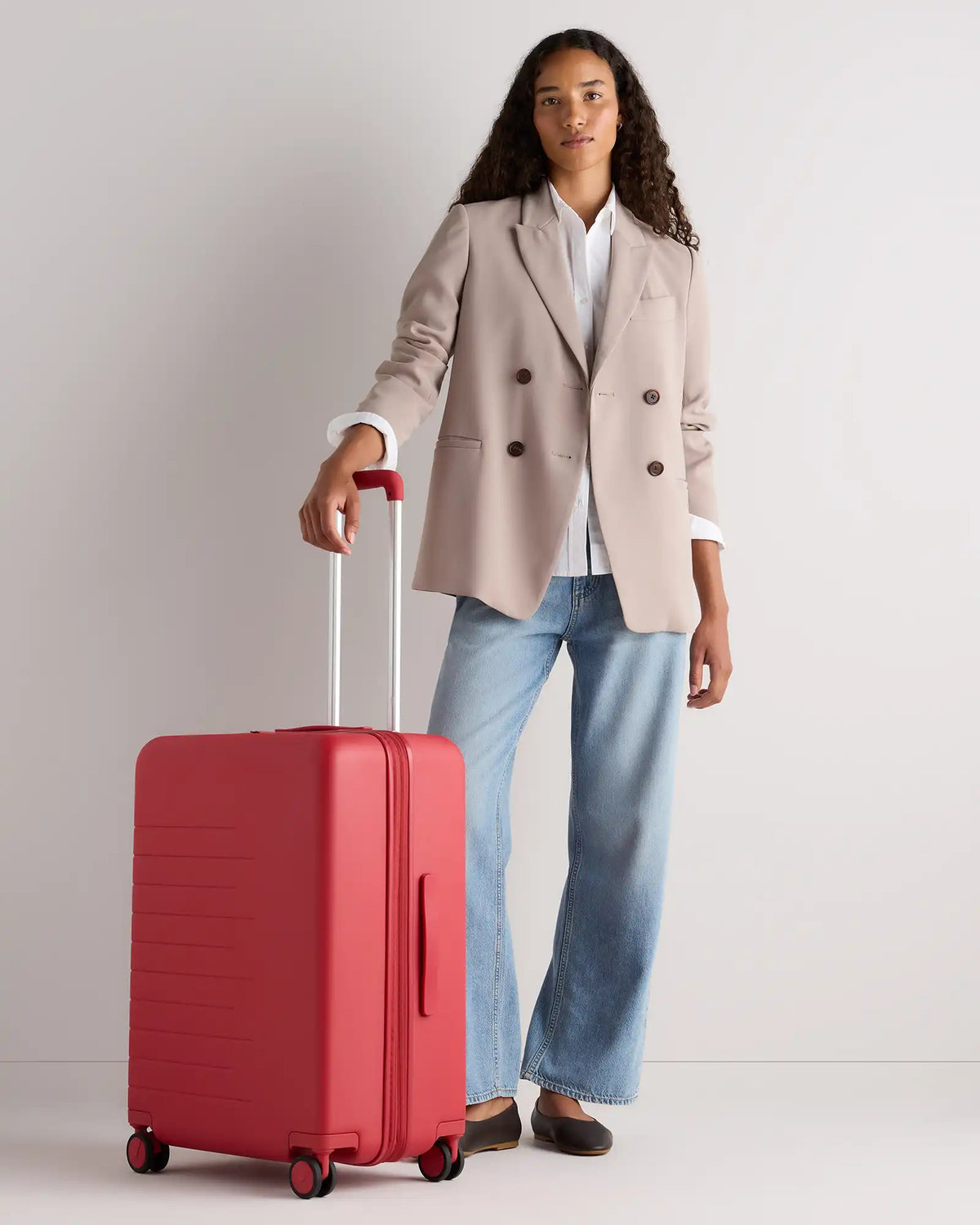 Expandable Medium Check-In Suitcase
