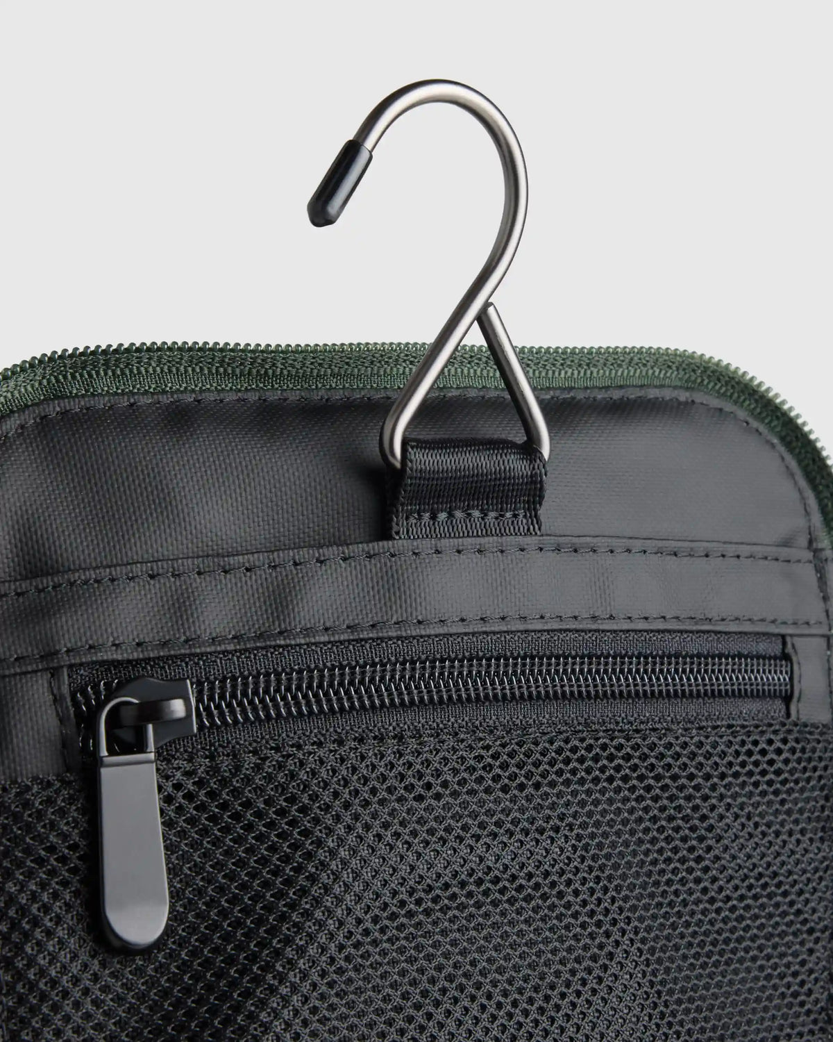 Voyage Nylon Hanging Toiletry Case