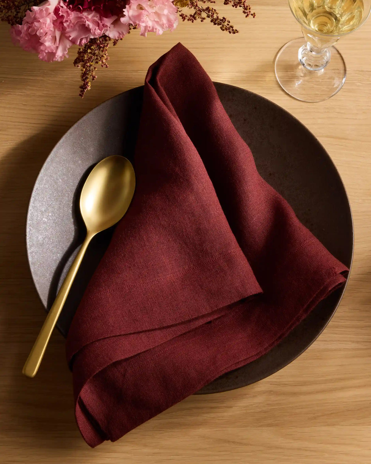 European Linen Wide-Hem Napkins, Set of 8