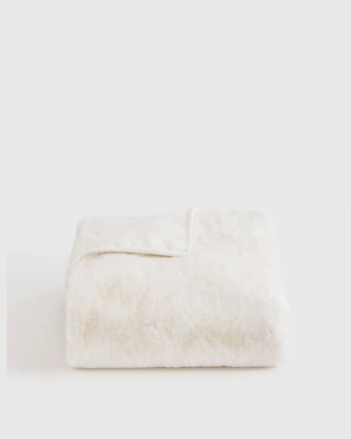 Luxury Faux Fur Throw