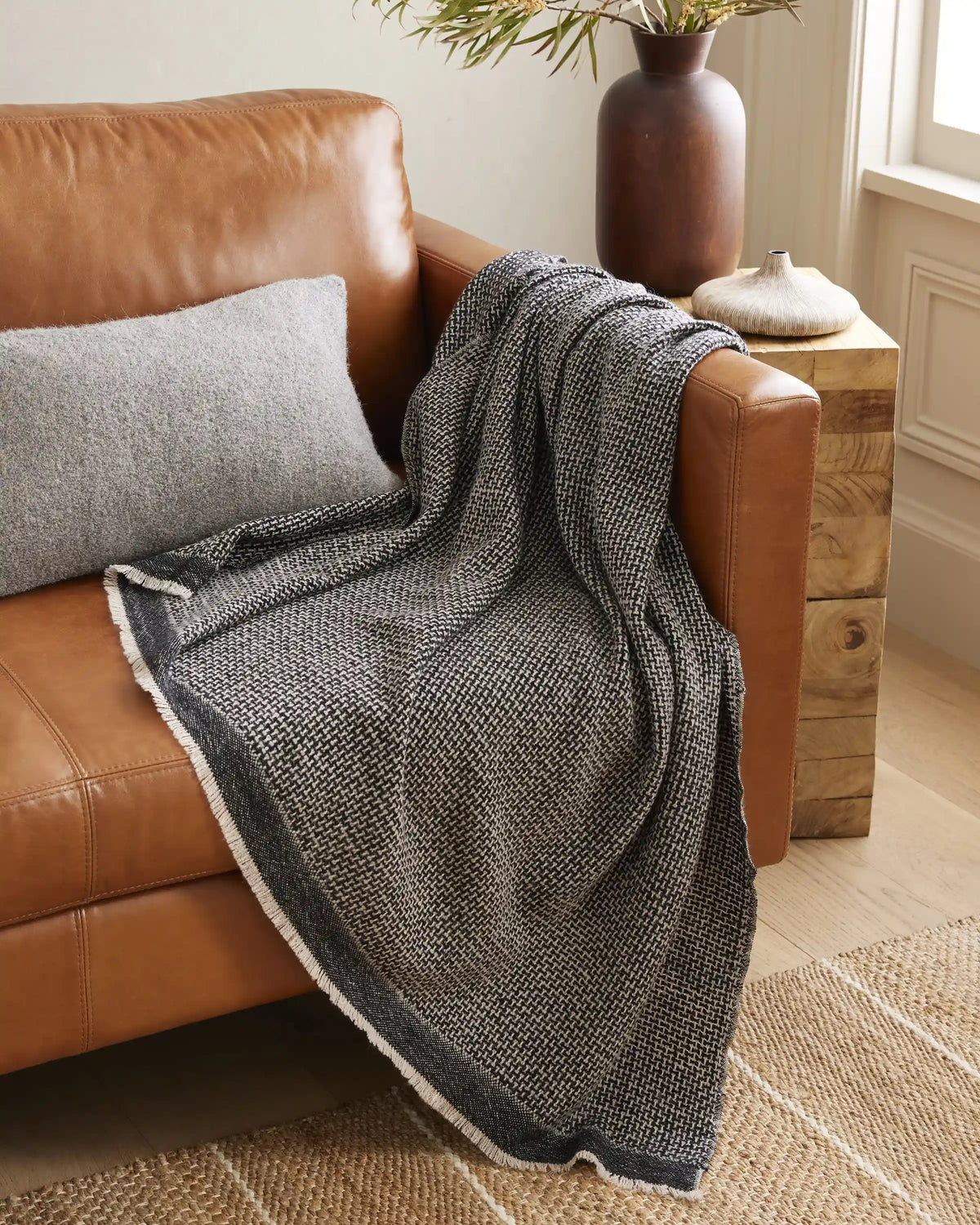 Lightweight Cashmere Wool Patterned Throw