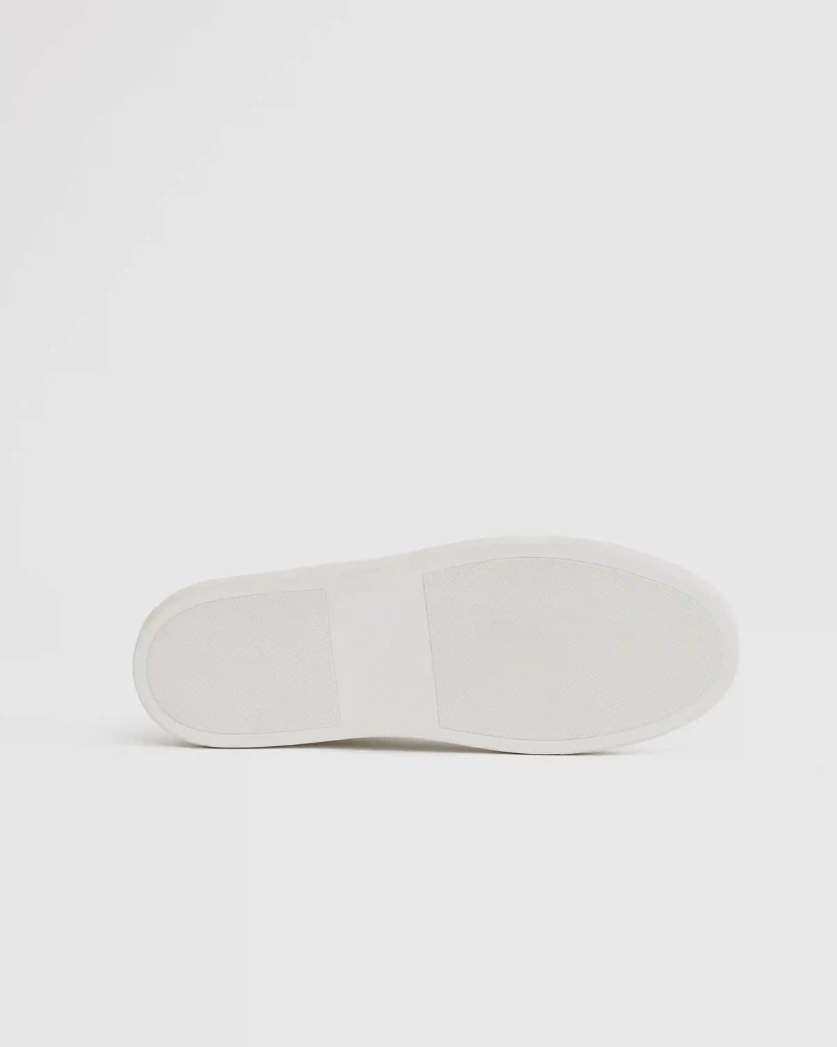 100% Leather Everyday Sneaker