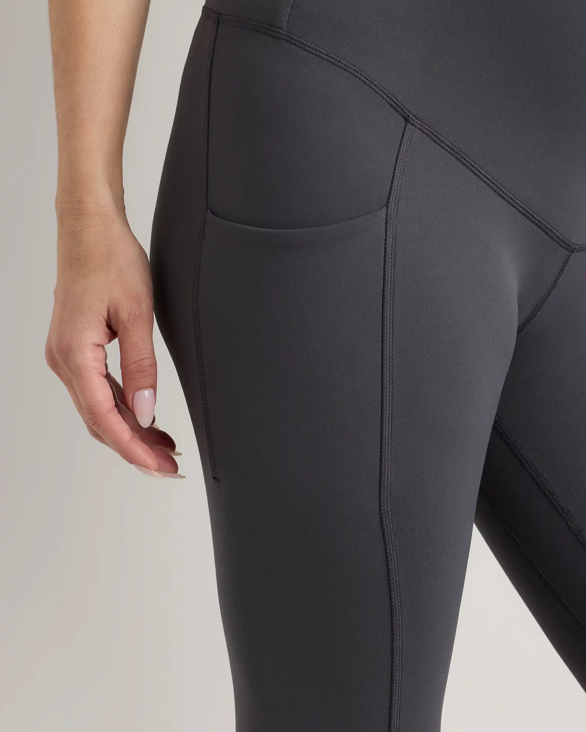 Ultra-Form Maternity Pocket Leggings
