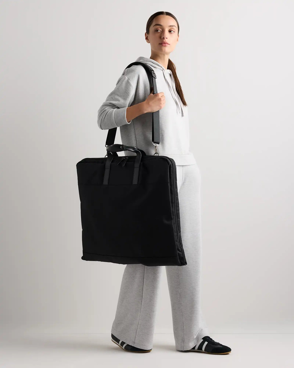 Voyage Nylon Garment Bag