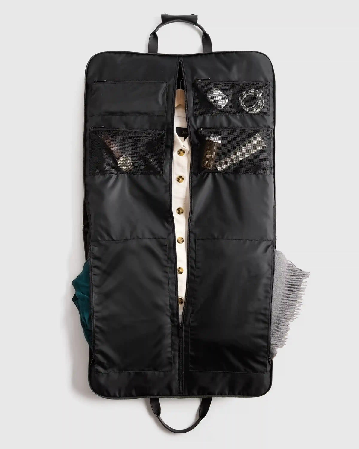 Voyage Nylon Garment Bag