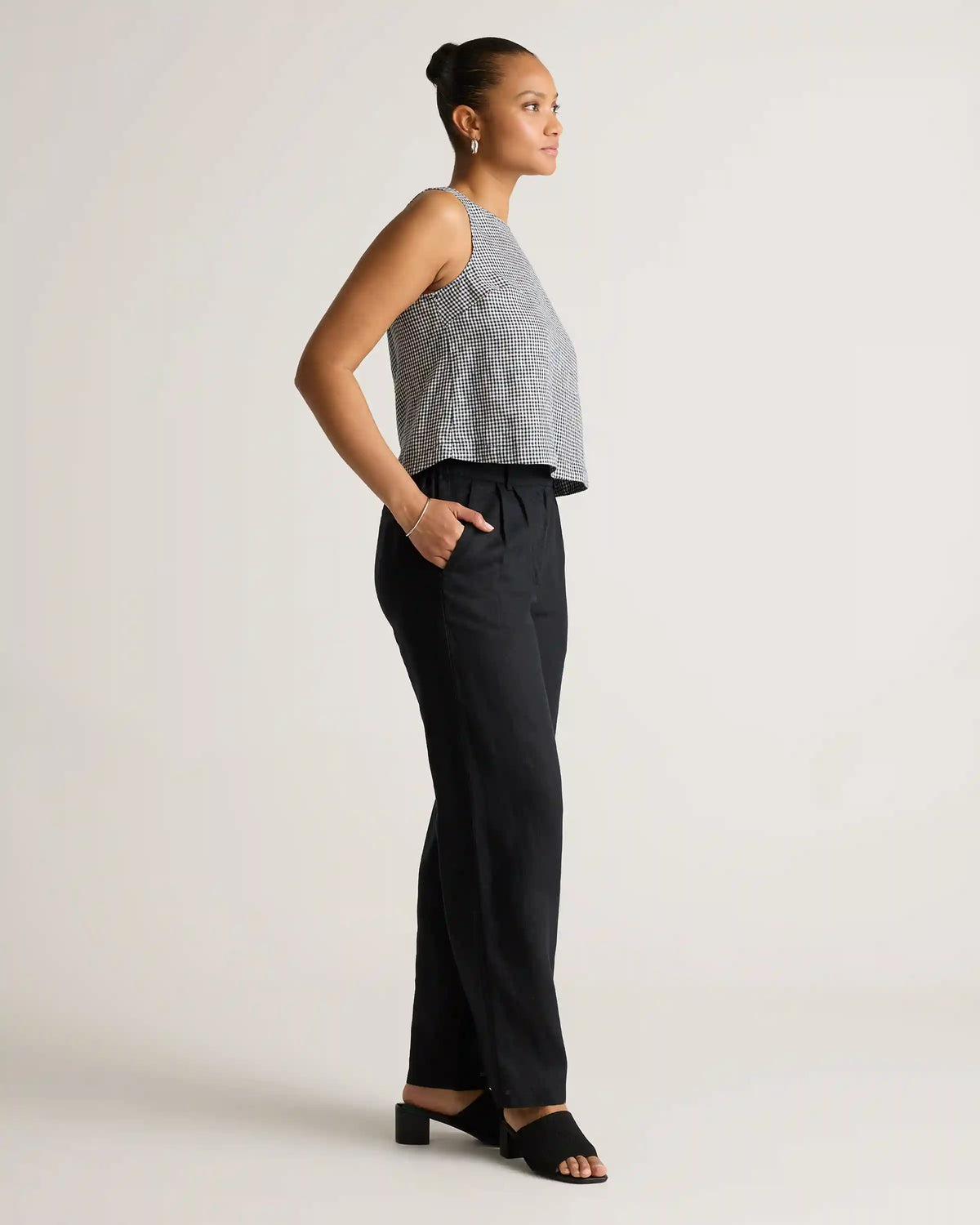 100% European Linen Cropped Tank