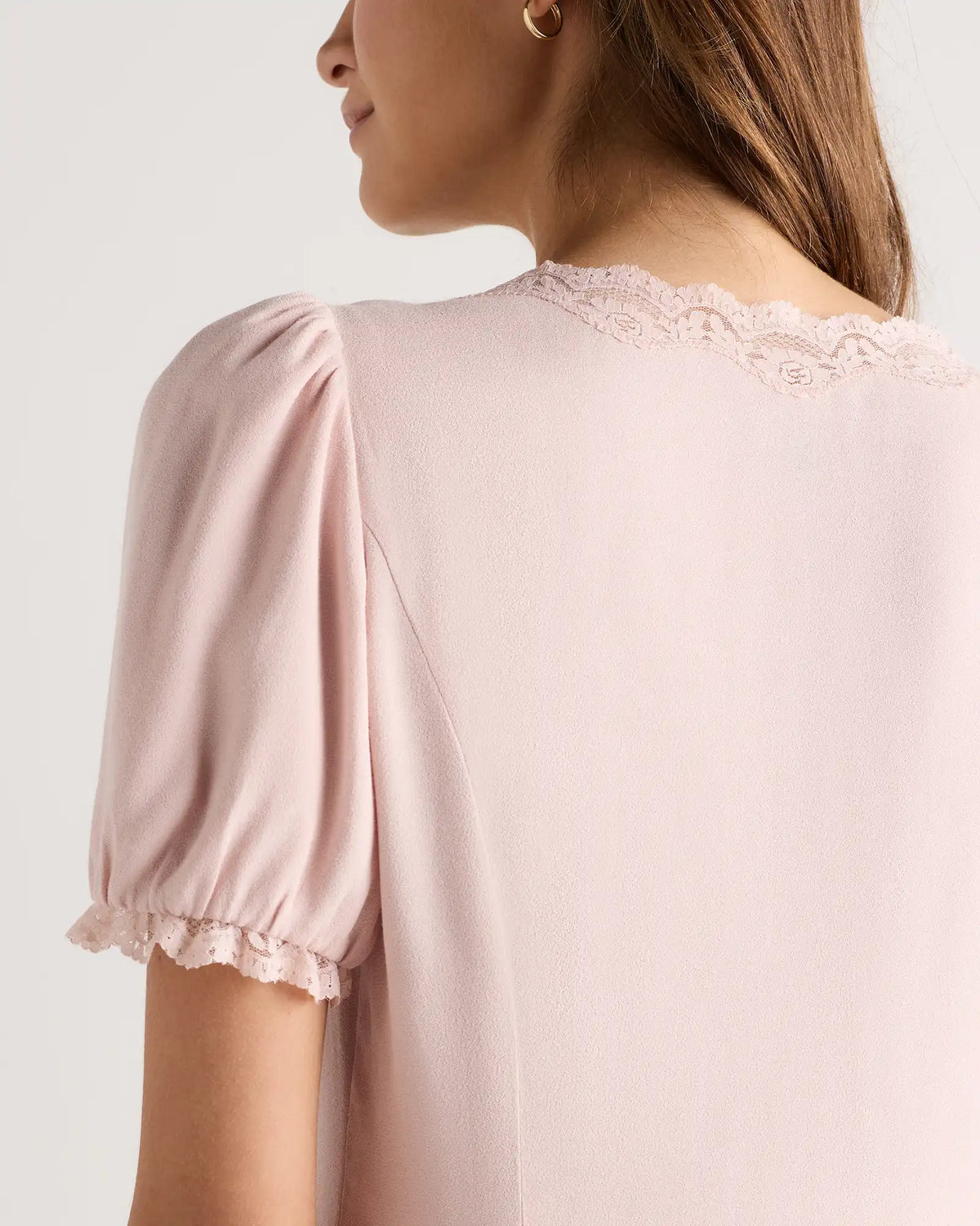 Lightweight Crepe Lace Puff Sleeve Blouse