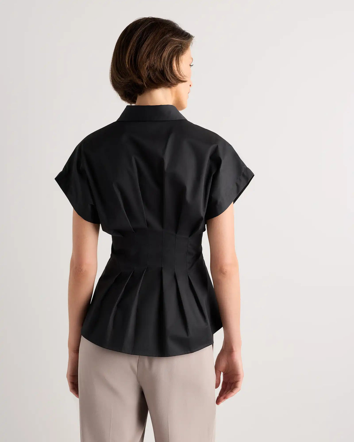 Stretch Twill Pleated Short Sleeve Shirt