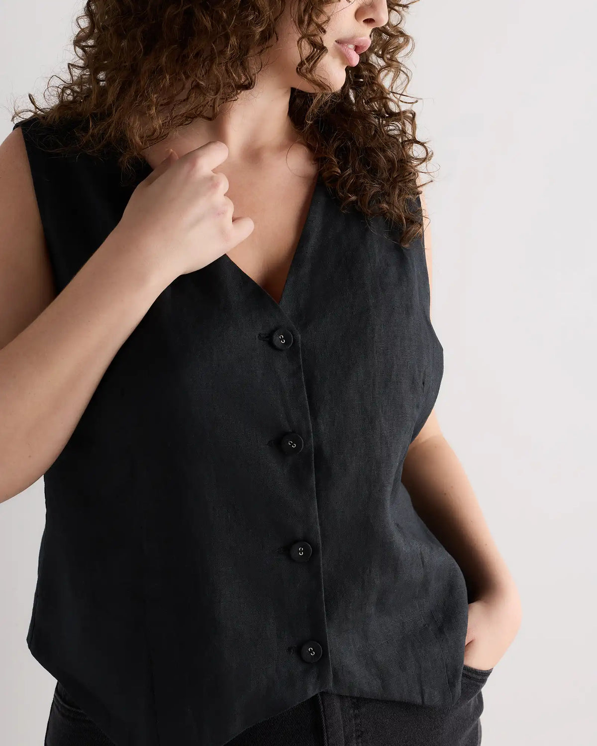 100% European Linen Vest