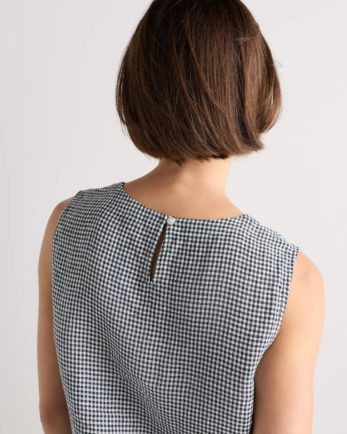 100% European Linen Tank
