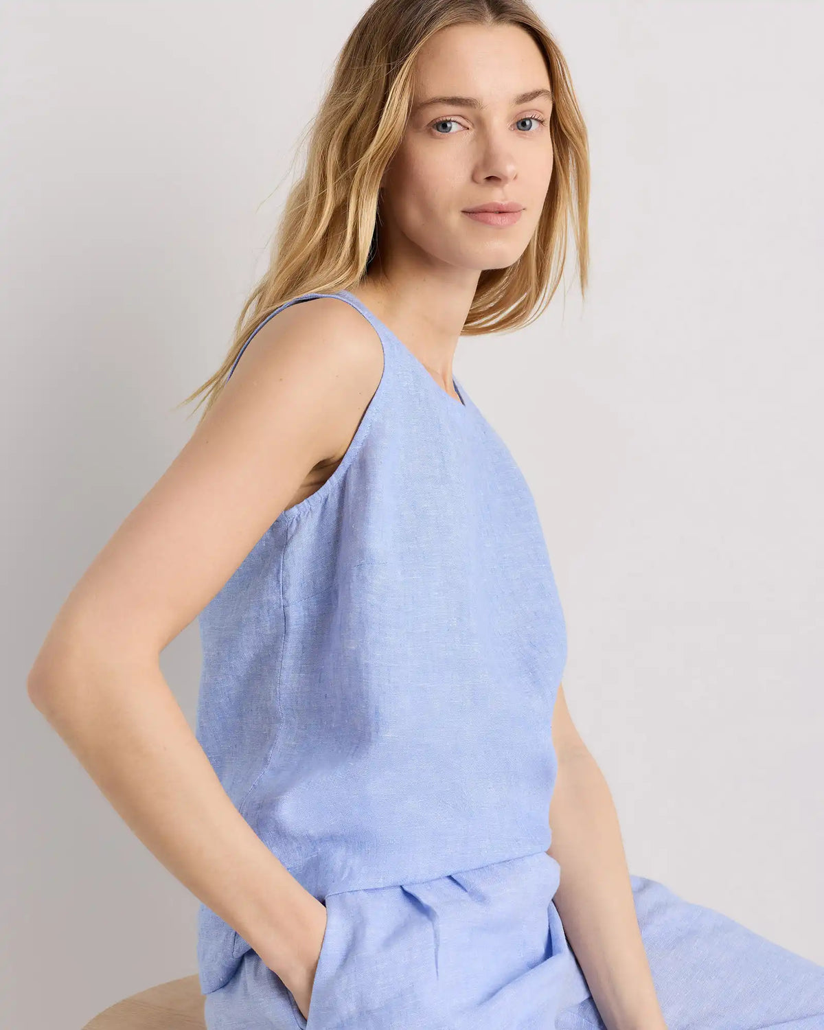 100% European Linen Tank