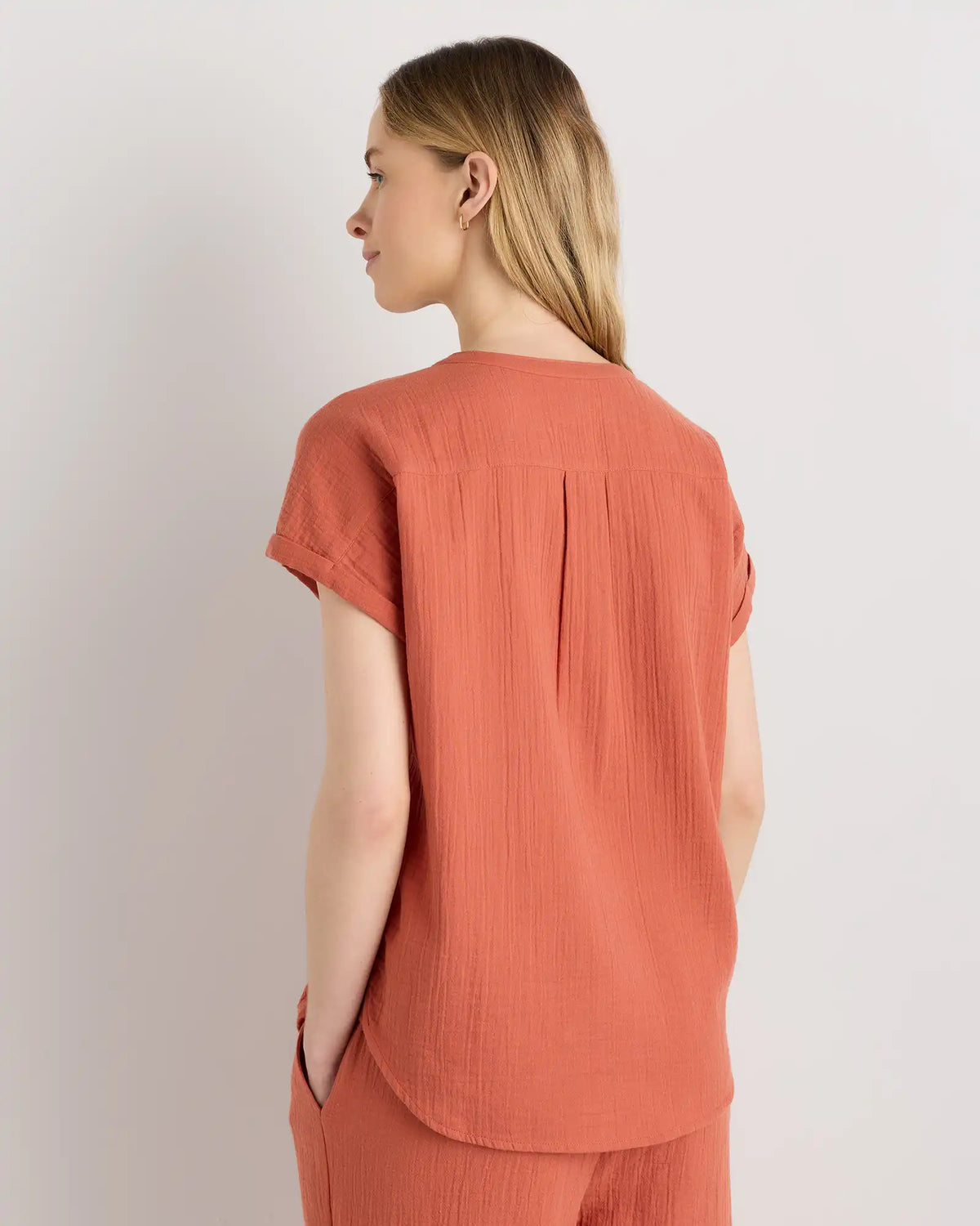 100% Organic Cotton Gauze Roll Sleeve Shirt