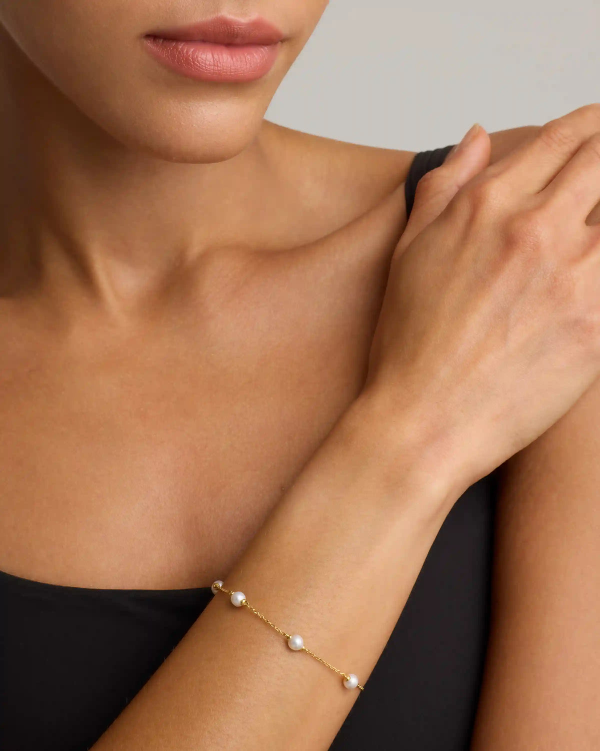 Freshwater Cultured Pearl Station Bracelet