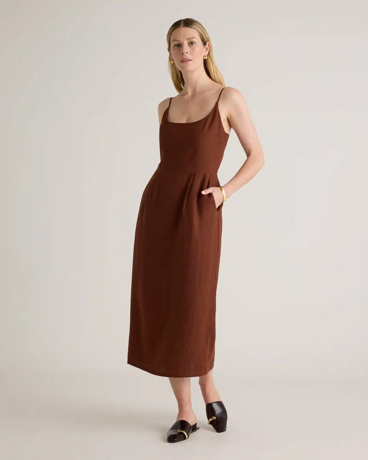 100% European Linen Scoop Neck Midi Dress