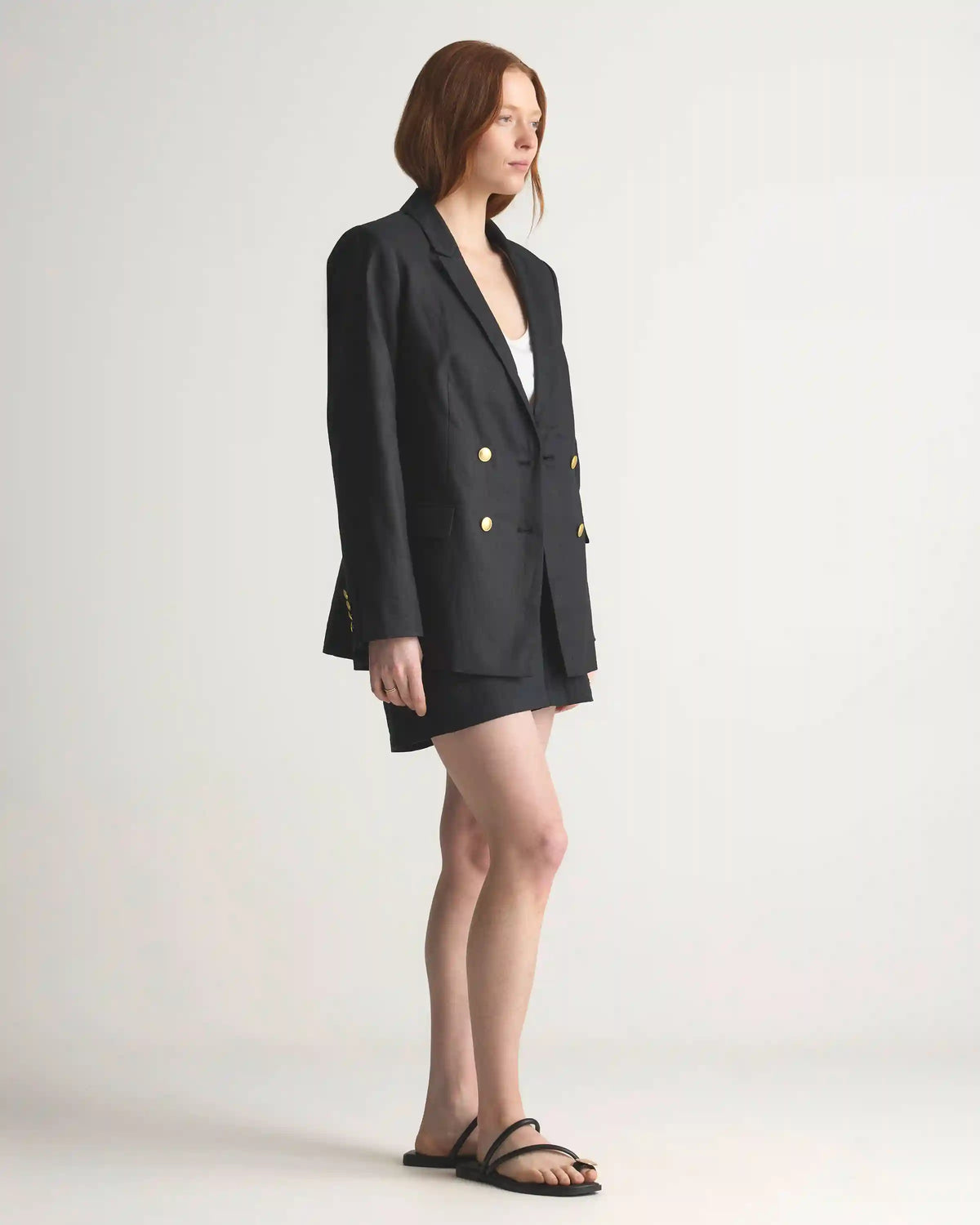 100% European Linen Relaxed Double-Breasted Blazer